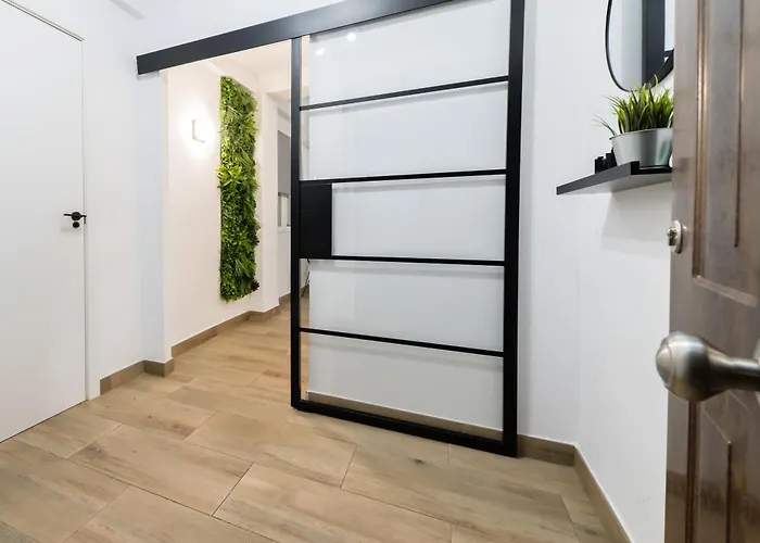TrendyHomes Granada Centro - Ubicación y confort
